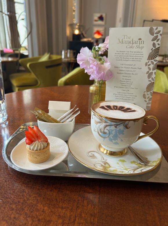 Coffee and cake at Mandarin Oriental Hyde Park